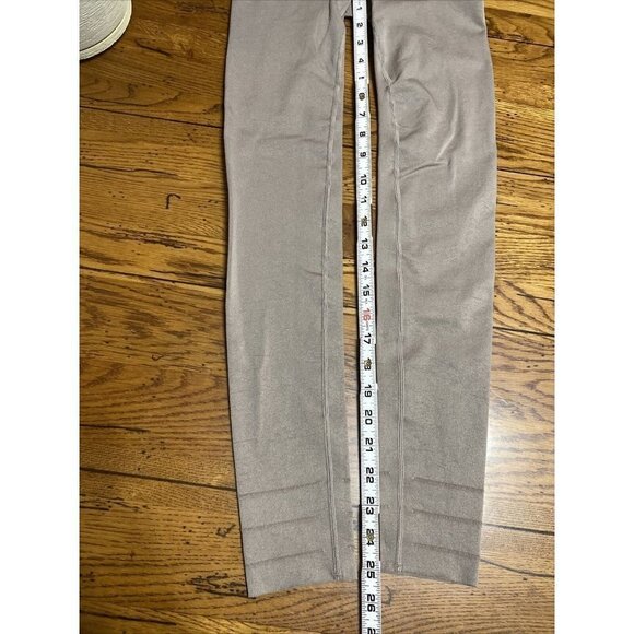 fabletics High Waisted Sculptknit Cut-out Back Legging Smoke Opal Size Small - Picture 6 of 9